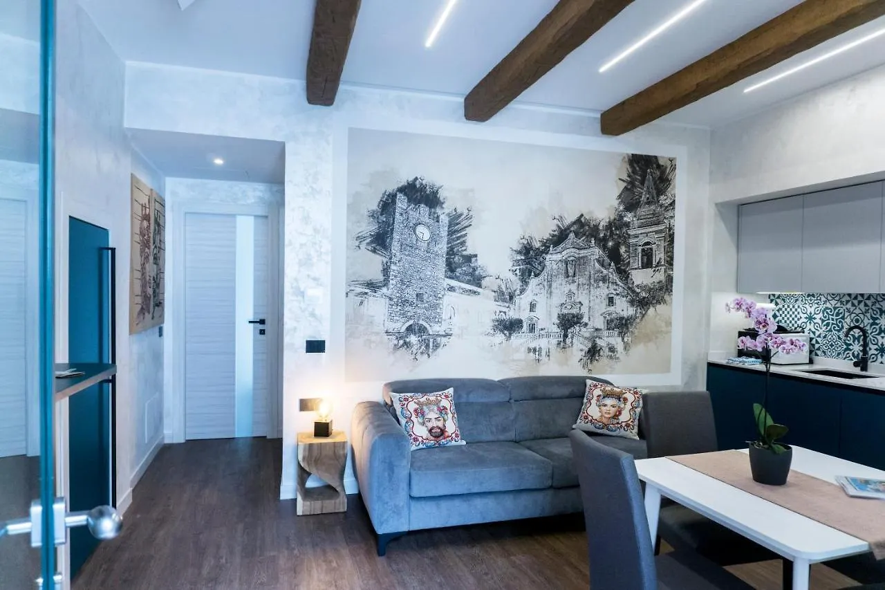 The Nest - Taormina Apartments 0*,