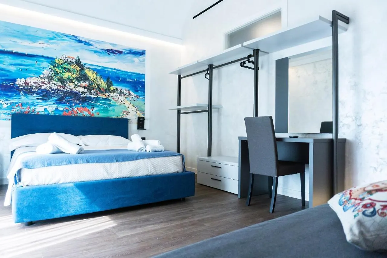 The Nest - Taormina Apartments 0*,